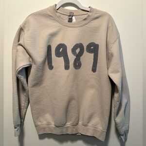 Sweatshirt Tan Taylor Swift 1989 Comfortable
